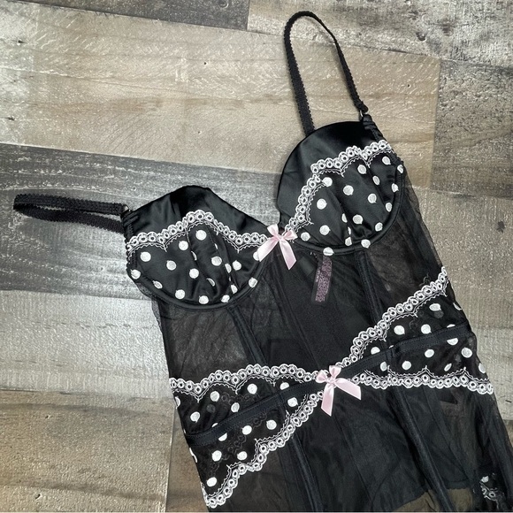 NWOT Victoria’s Secret Merry Widow Corset size 34B - Picture 2 of 13